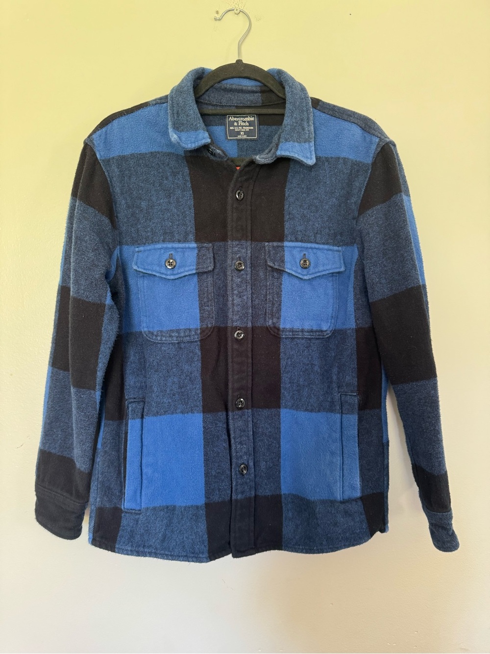 Abercrombie & Fitch Blue and Black Plaid Shirt Jacket Shacket